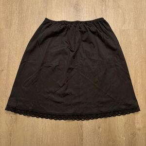 ✨2026 SALE ITEM✨ Vintage Warner’s Perfect Measure  Slip Black Antron III Nylon